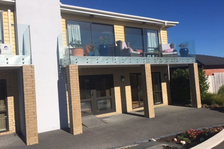 Photo of property in 57 Hayr Road, Three Kings, Auckland, 1042