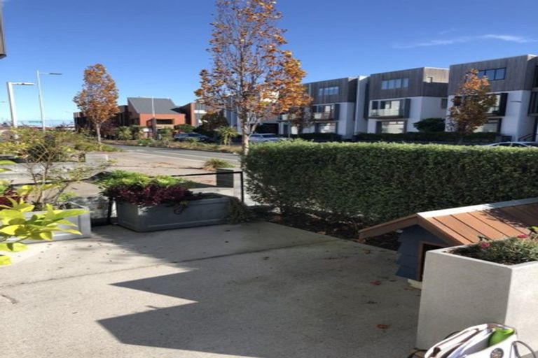 Photo of property in 137 Hobsonville Point Road, Hobsonville, Auckland, 0616