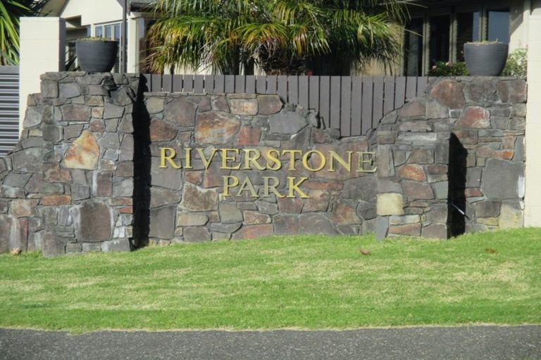 Photo of property in 21 Riverstone Drive, Welcome Bay, Tauranga, 3112