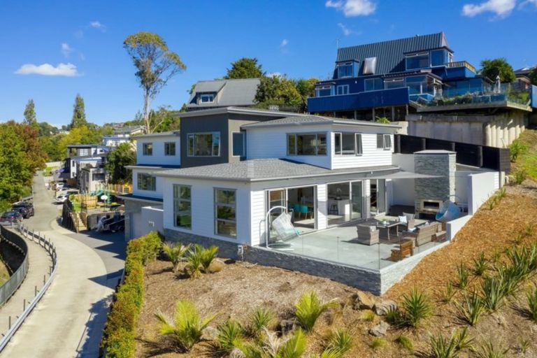 Photo of property in 208 Mellons Bay Road, Mellons Bay, Auckland, 2014