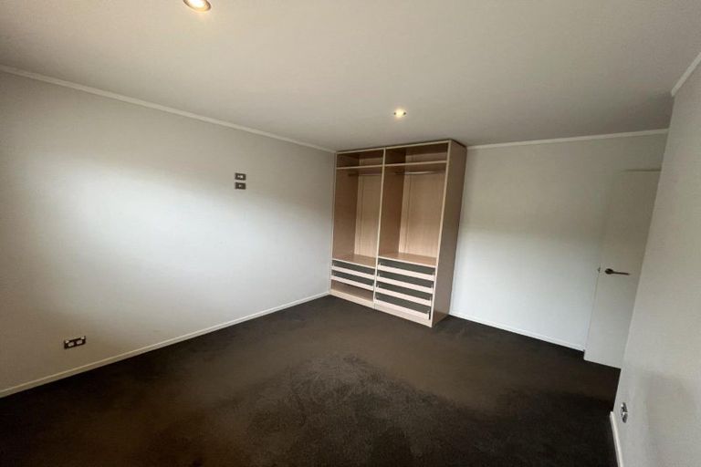 Photo of property in 9a-e Moulton Street, Moturoa, New Plymouth, 4310