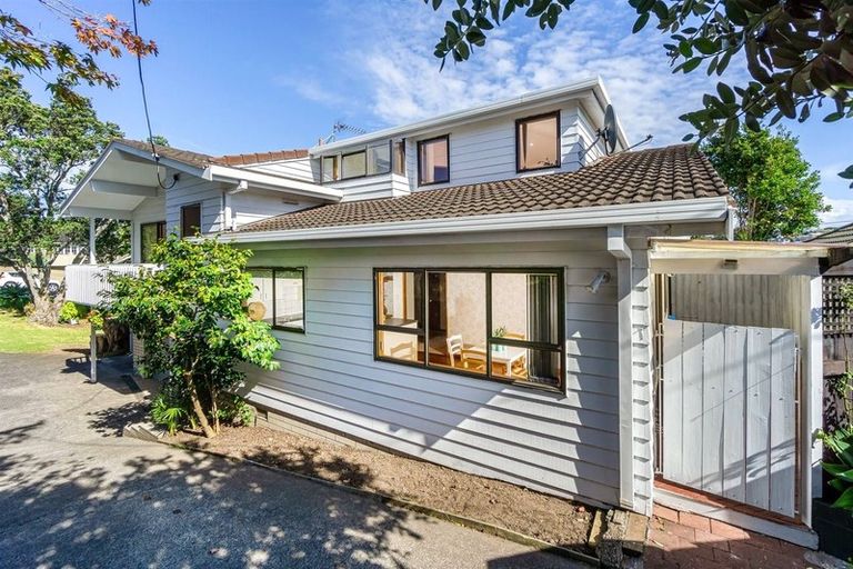 Photo of property in 1/47 Stanley Avenue, Milford, Auckland, 0620