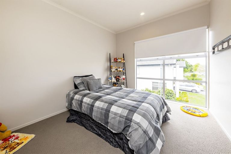Photo of property in 30 Willow Camp Road, Takanini, 2112