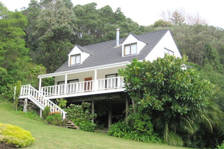 Photo of property in 338 Onemana Drive, Onemana, Whangamata, 3691