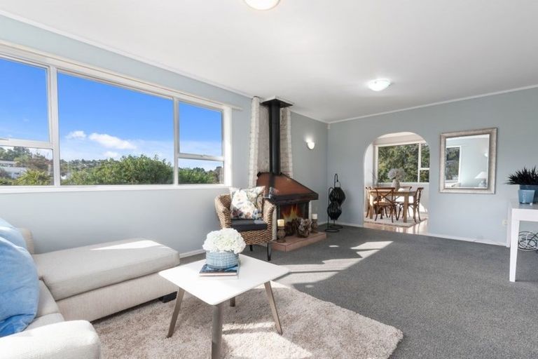 Photo of property in 43 Stapleford Crescent, Browns Bay, Auckland, 0630