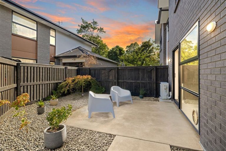 Photo of property in 9 Shingle Street, Sydenham, Christchurch, 8023