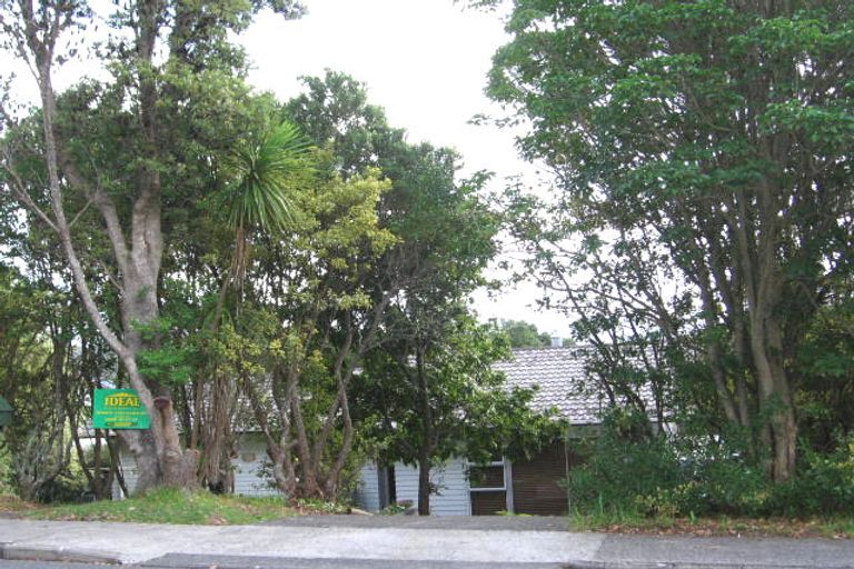 Photo of property in 31 Autumn Avenue, Glen Eden, Auckland, 0602