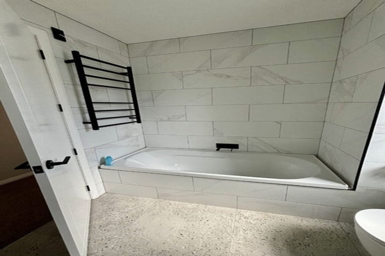 Photo of property in 18 Awatira Drive, Papamoa Beach, Papamoa, 3118