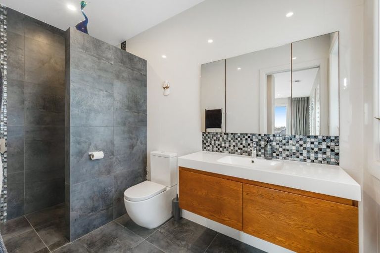 Photo of property in 126d Sandspit Road, Shelly Park, Auckland, 2014