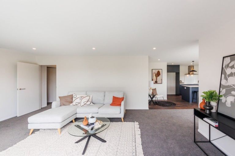 Photo of property in 9 Pahiki Crescent, Levin, 5510