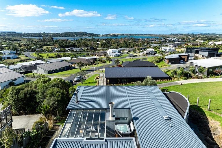 Photo of property in 27a Kahu Drive, Mangawhai, 0505