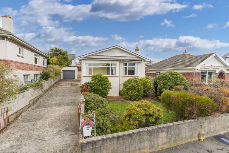 Photo of property in 36 Duckworth Street, Andersons Bay, Dunedin, 9013
