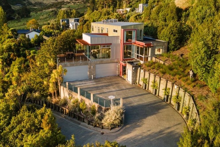Photo of property in 56 Governors Bay Road, Cass Bay, Lyttelton, 8971