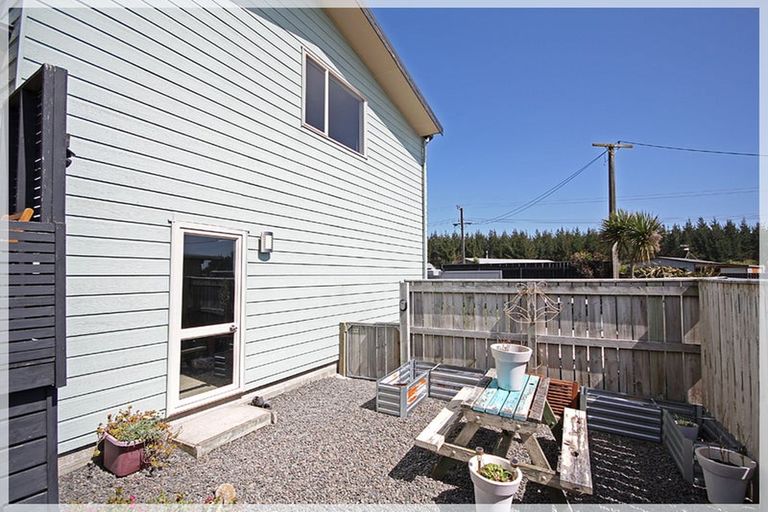 Photo of property in 2076 Tangimoana Road, Tangimoana, Palmerston North, 4473