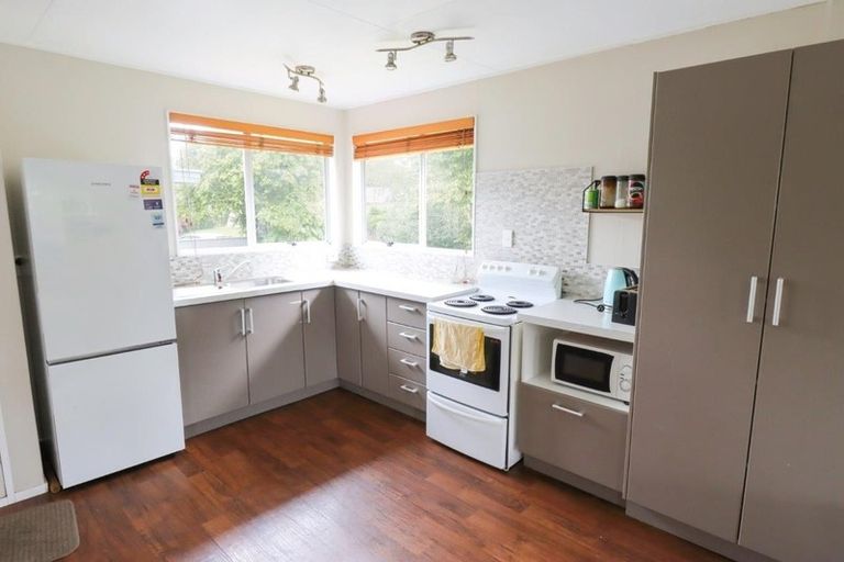 Photo of property in 24a Humphries Place, Awapuni, Palmerston North, 4412