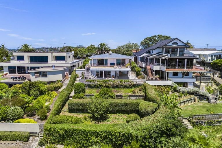 Photo of property in 30 Vipond Road, Stanmore Bay, Whangaparaoa, 0932