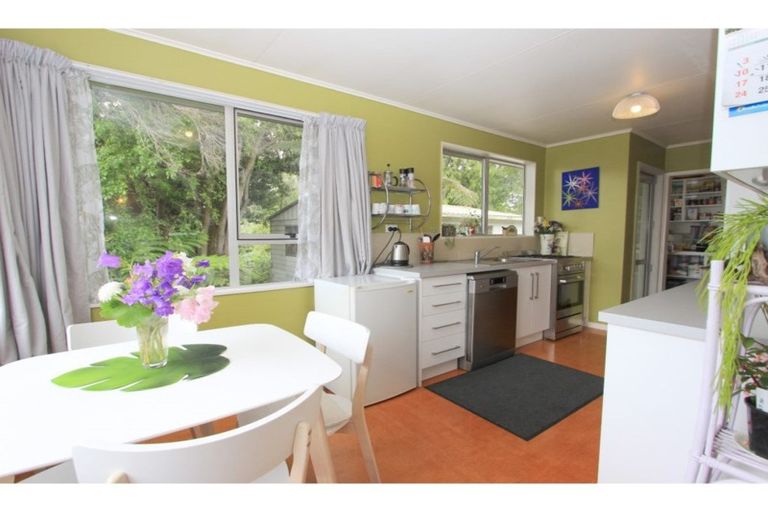 Photo of property in 38 Holdaway Street, Riversdale, Blenheim, 7201