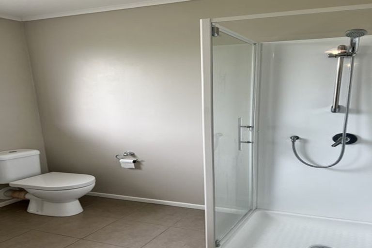 Photo of property in 92 Ti Rakau Drive, Pakuranga, Auckland, 2010