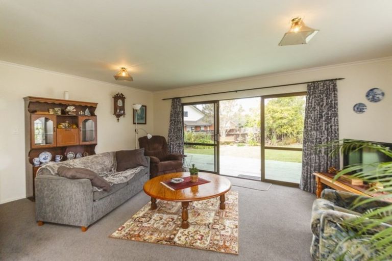 Photo of property in 14 Fraser Court, Roslyn, Palmerston North, 4414