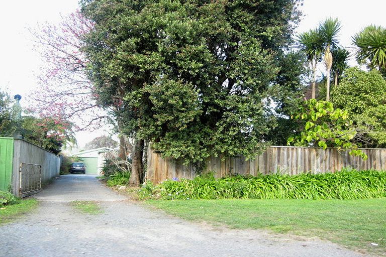 Photo of property in 10 Leyland Road, Te Awanga, 4102