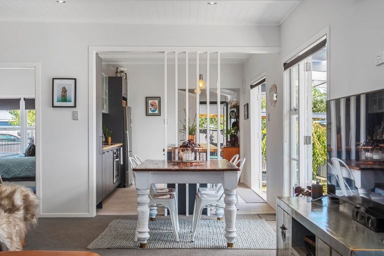 Photo of property in 12b Lyn Grove, Papamoa Beach, Papamoa, 3118