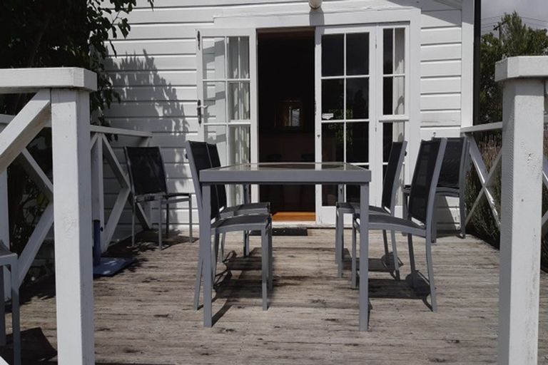 Photo of property in 62 Strasbourge Street, Martinborough, 5711