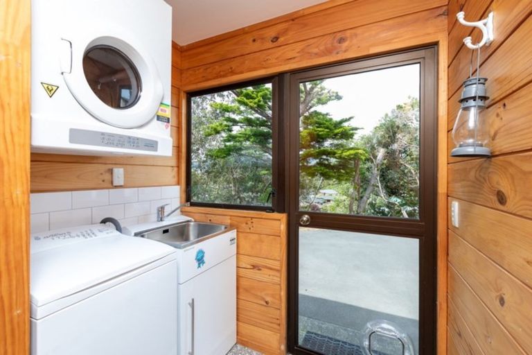 Photo of property in 13 Pine Ridge Terrace, Waikanae Beach, Waikanae, 5036