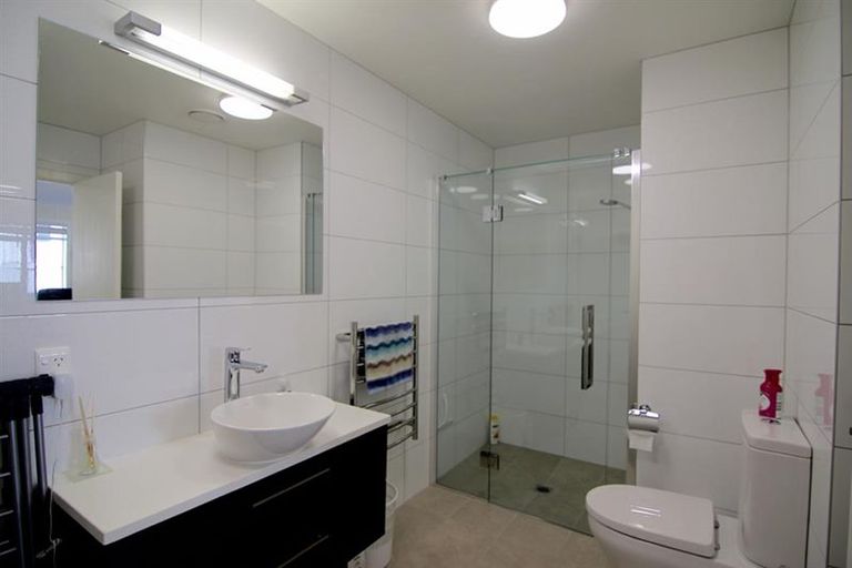 Photo of property in 20 Panorama Heights, Orewa, 0931