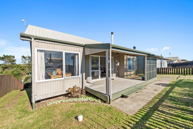 Photo of property in 344 Pukehina Parade, Pukehina, Te Puke, 3189