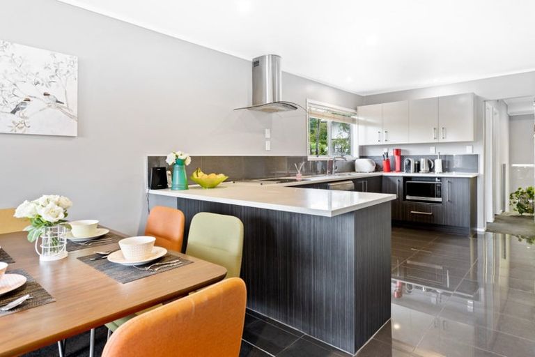 Photo of property in 4 Metcalfe Road, Ranui, Auckland, 0612