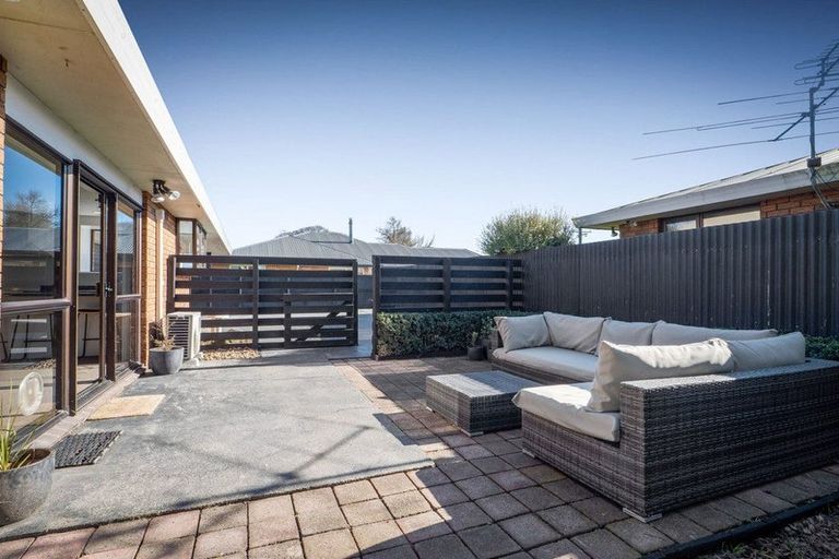 Photo of property in 2/4 Banks Street, Templeton, Christchurch, 8042