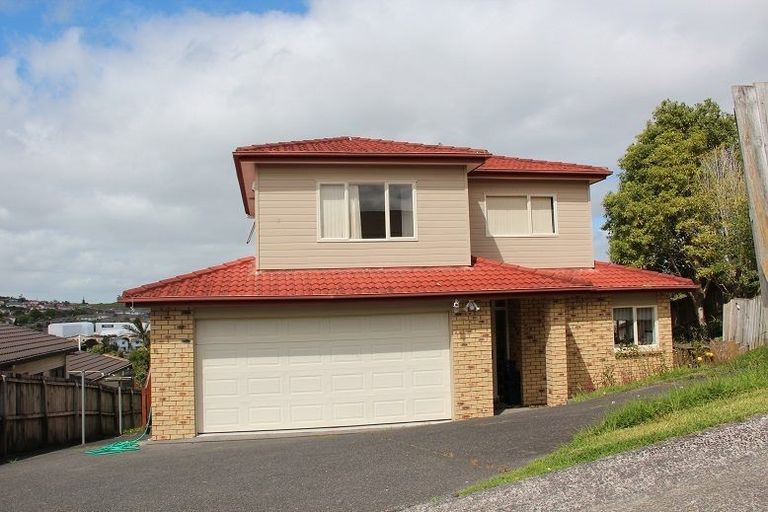 Photo of property in 4 Trotting Terrace, Fairview Heights, Auckland, 0632