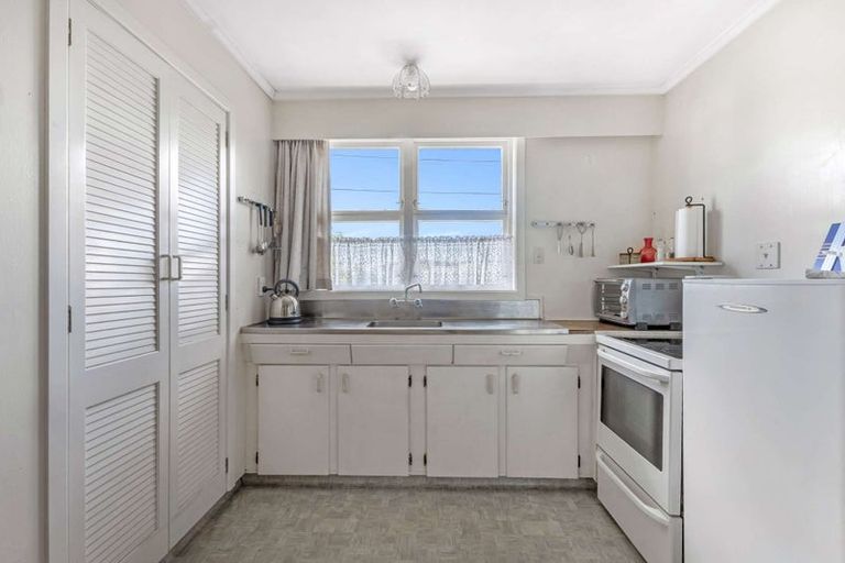 Photo of property in 10 Vogel Street, Fitzroy, New Plymouth, 4312