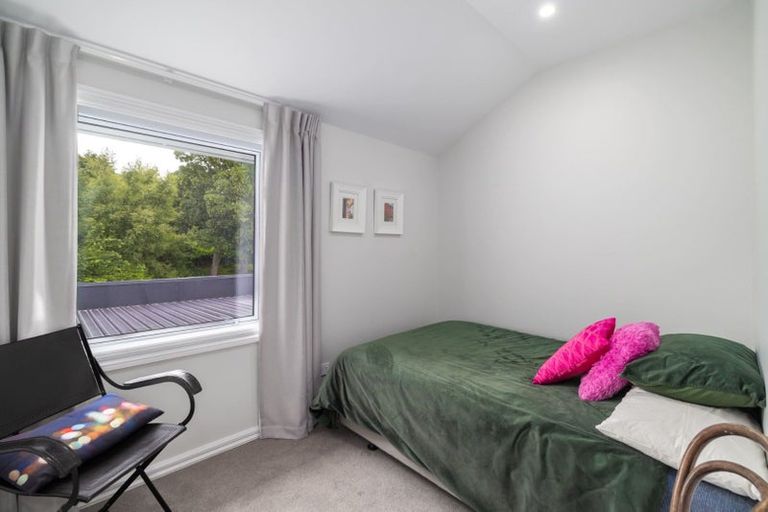 Photo of property in 87 Cashmere Road, Cashmere, Christchurch, 8022