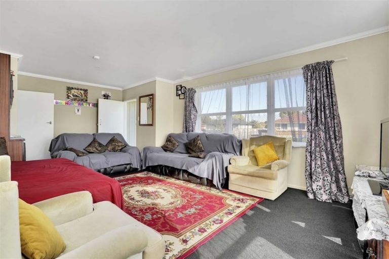 Photo of property in 2 Lovelock Place, Chartwell, Hamilton, 3210