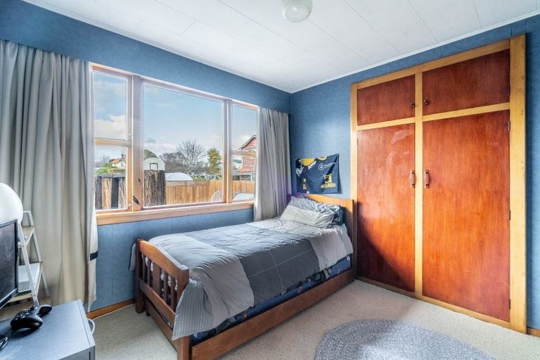 Photo of property in 17 Durham Street, Winton, 9720