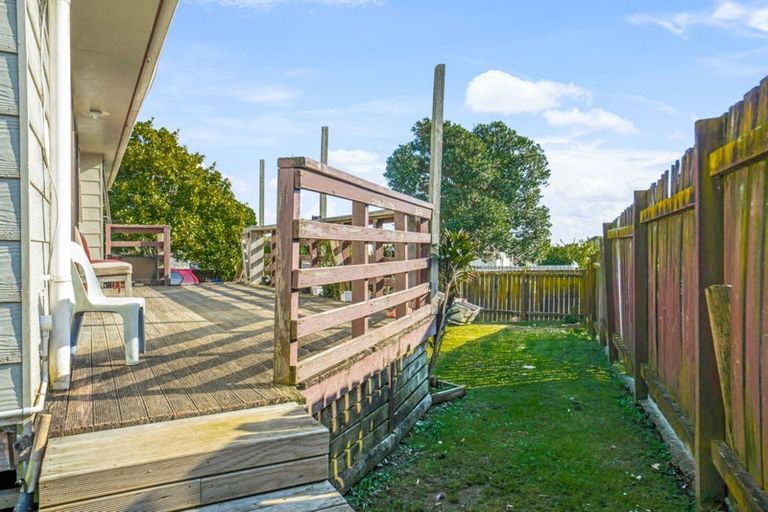 Photo of property in 176 Finlayson Avenue, Clendon Park, Auckland, 2103