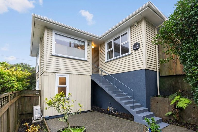 Photo of property in 88 Broderick Road, Johnsonville, Wellington, 6037