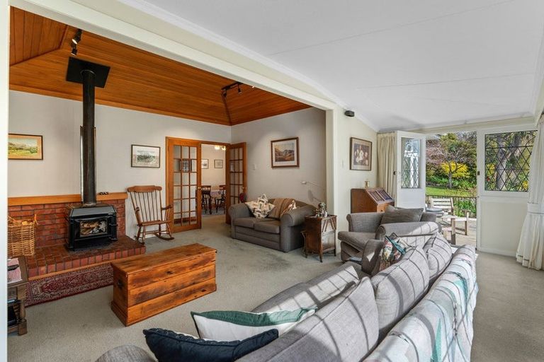 Photo of property in 11 Howard Street, Macandrew Bay, Dunedin, 9014