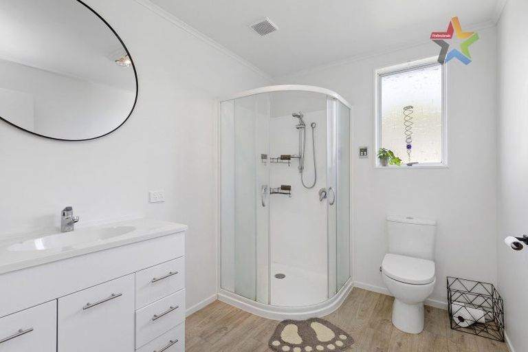 Photo of property in 187a Major Drive, Kelson, Lower Hutt, 5010