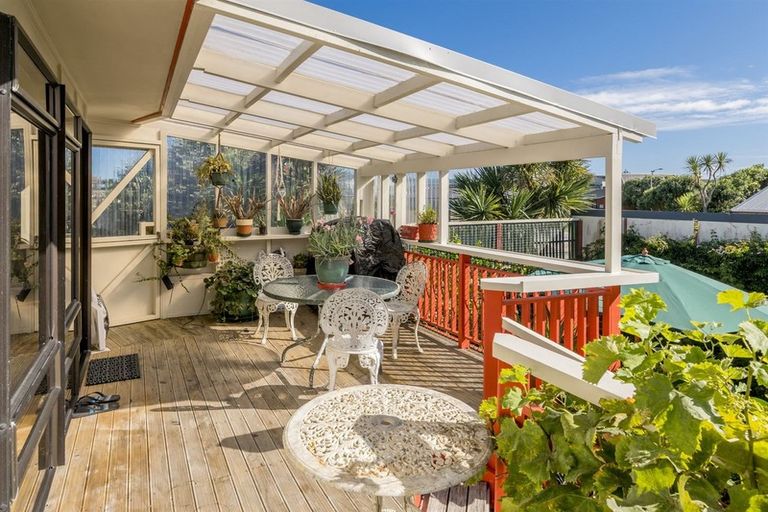 Photo of property in 24 Scott Avenue, Otaki Beach, Otaki, 5512