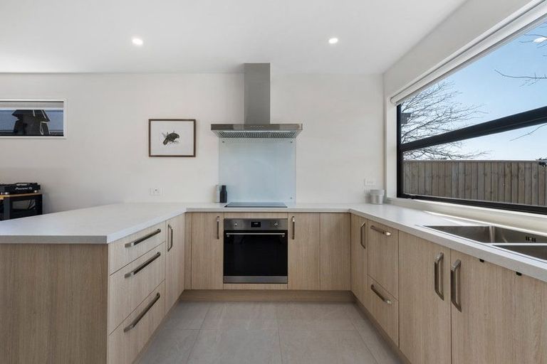 Photo of property in 17 Sutherlands Road, Halswell, Christchurch, 8025