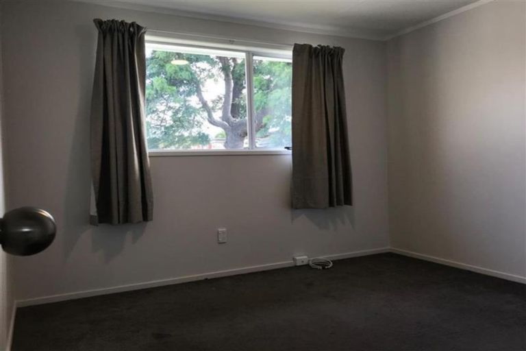 Photo of property in 14 Court Town Close, Mangere, Auckland, 2022