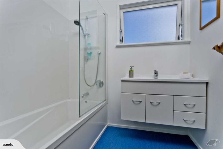 Photo of property in 99 Eversleigh Road, Belmont, Auckland, 0622