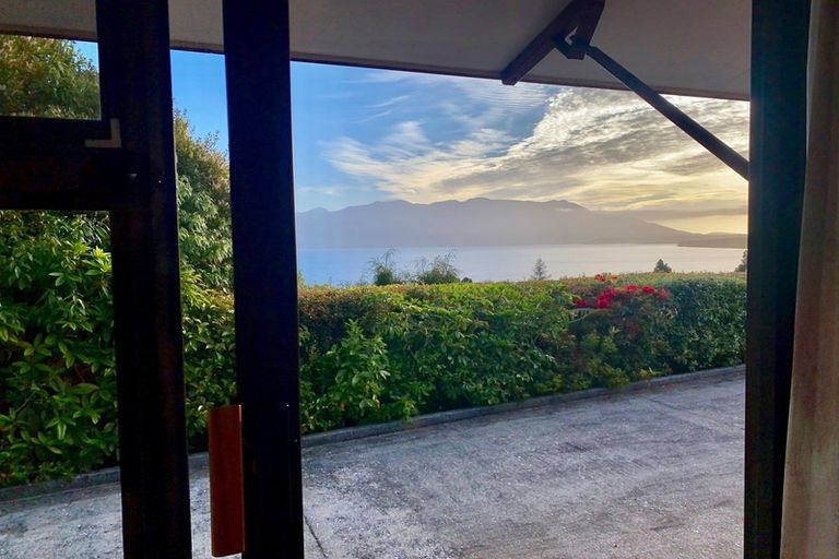 Photo of property in 10 Brownlee Drive, Moana, 7872