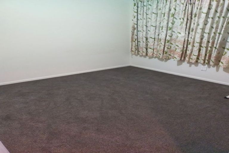 Photo of property in 4/60 Nikau Street, New Lynn, Auckland, 0600
