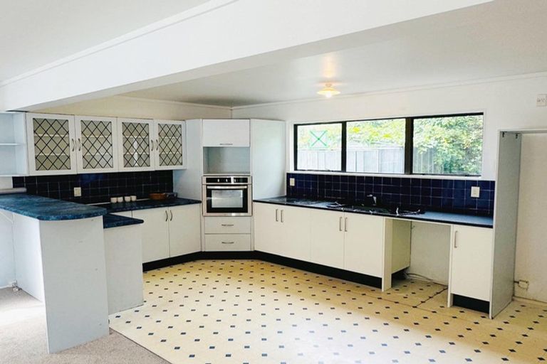 Photo of property in 33 Hindmarsh Street, Johnsonville, Wellington, 6037