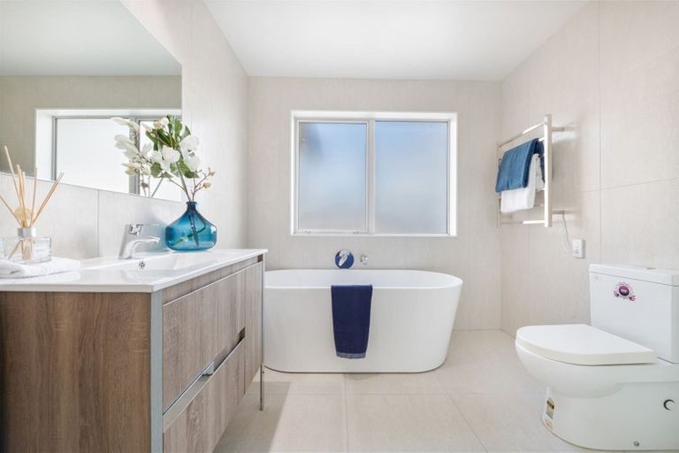 Photo of property in 26 Quattro Avenue, Flat Bush, Auckland, 2019