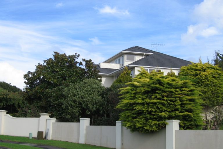 Photo of property in 9 Estuary Views, Shelly Park, Auckland, 2014