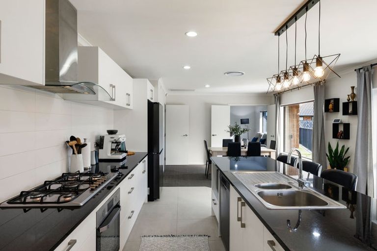 Photo of property in 24 Sirius Crescent, Rototuna North, Hamilton, 3210